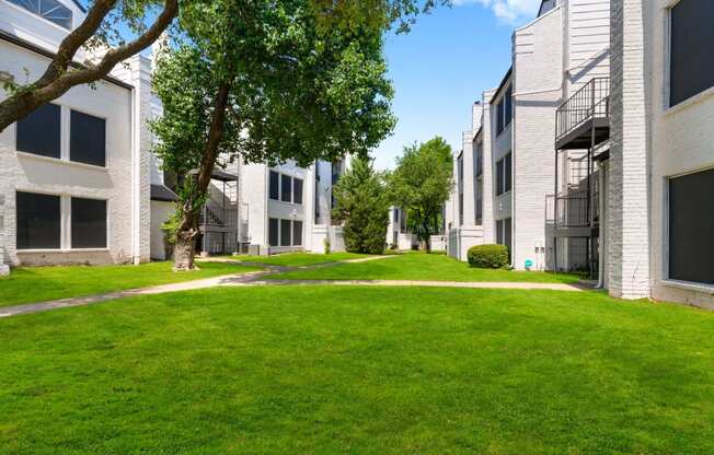 the reserve at fairfax corner apartments exterior