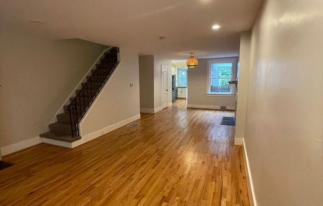 3 bed 1.5 bath home located off of Schenley Park!