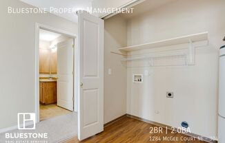 1284 MCGEE CT NE