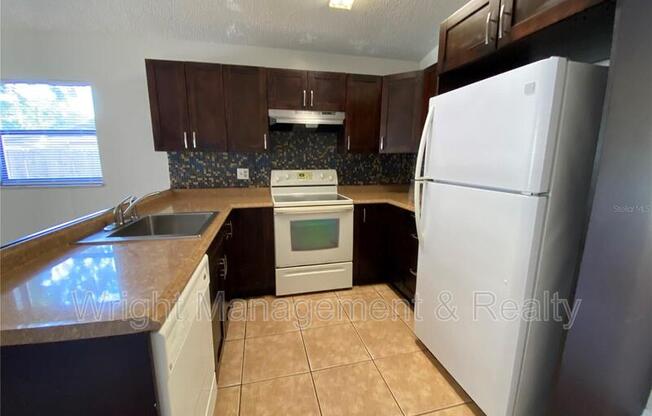 9520 DRAKEMILL CT