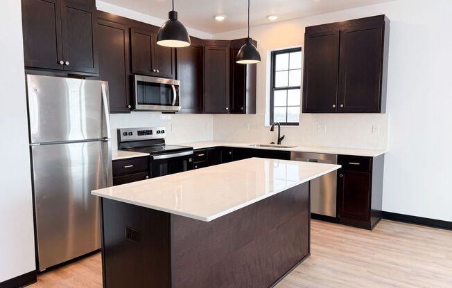 1800 COLLABORATION PL