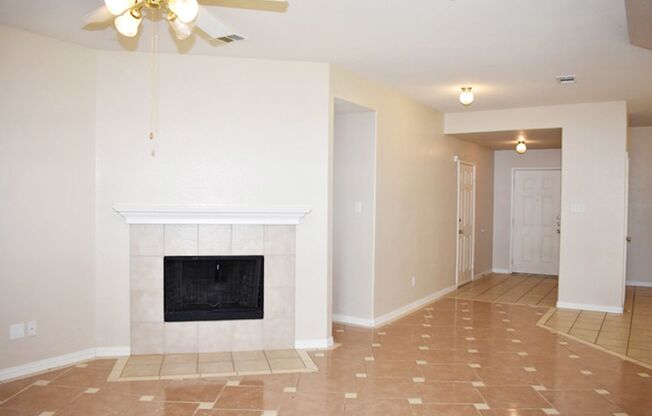 Wonderful 4-2-2 in N Ft. Worth, desirable Keller ISD!