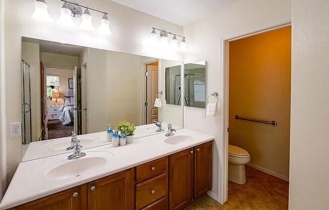 4 beds, 3 baths, $3,220, Unit # 129