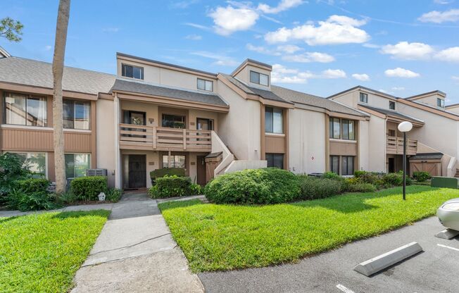 Great Month to Month rental opportunity in Altamonte Springs!