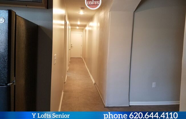 2 beds, 1 bath, 951 sqft, $1,140, Unit 007