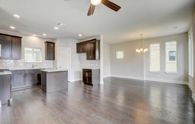 Gorgeous Condo in Edgewick!