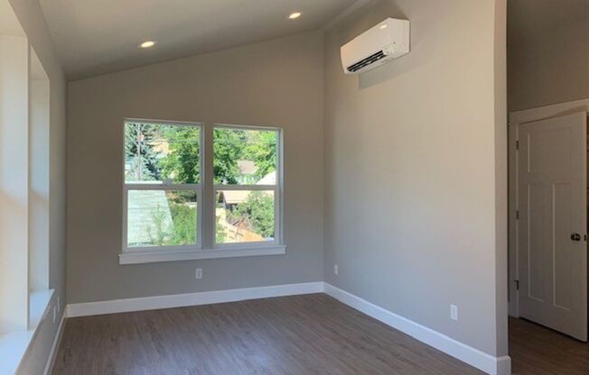 Studio, 1 bath, 360 sqft, $1,550