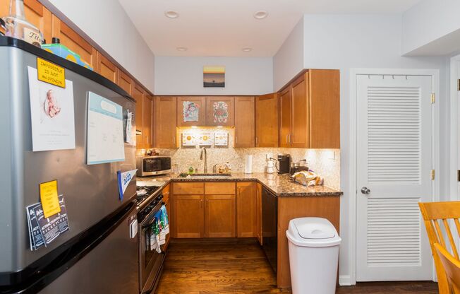 1 bed, 1 bath, 679 sqft, $1,995, Unit 3710-205