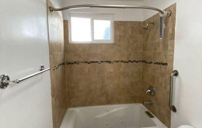 1 bed, 1 bath, $1,825, Unit 072#106