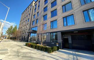 3128 Henry Hudson Parkway