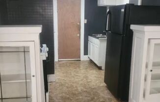 1 bed, 1 bath, $750, Unit 6