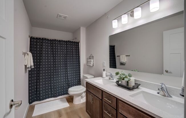 3 beds, 2.5 baths, 1,480 sqft, $3,140, Unit 2667-101