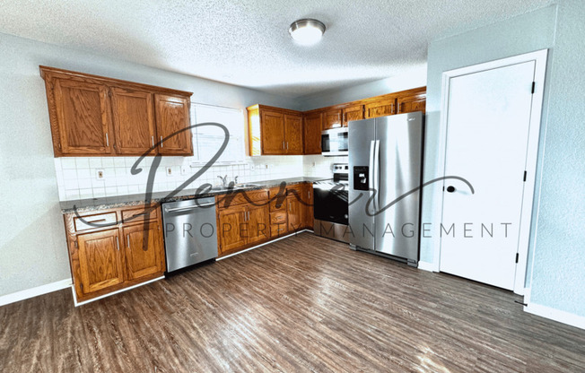1883 CHICKADEE DR