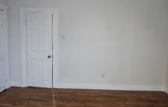 Large Home - Cobbs Creek