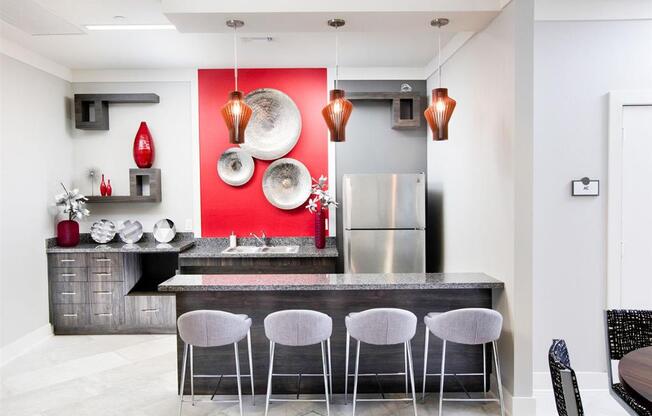 Welcome to Courtside Apartments