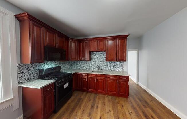 706 E 43 ST