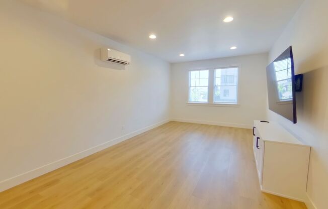 2790 NW Harrison Blvd