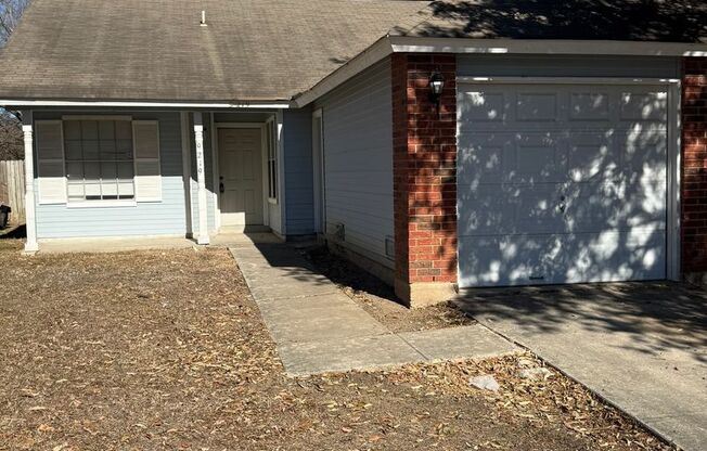 Convenient 2/2 with Garage Just Moments from Randolph AFB- Pets Welcomed