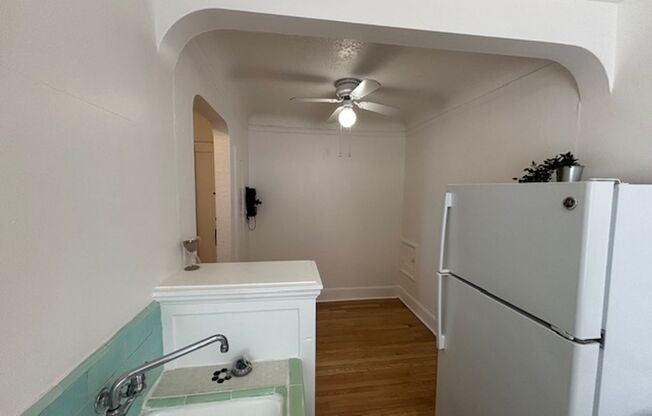 Studio, 1 bath, 620 sqft, $1,399, Unit 504
