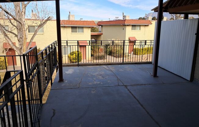 1 bed, 1 bath, 570 sqft, $1,150, Unit D50