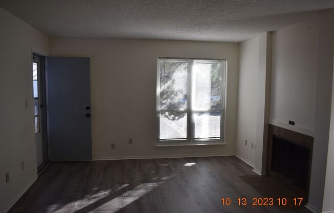 Spacious 3 bedroom Condo in Wonderful Area