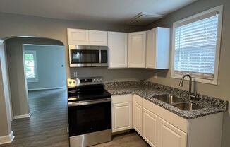 11-11 1/2 E Kelso Rd