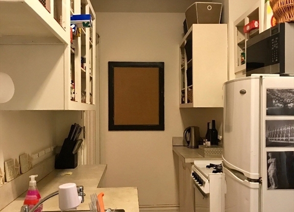 8 Garrison Road