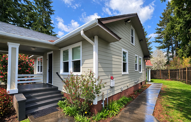 11380 Greenburg Apartments