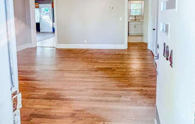 104 CRES RDG DR