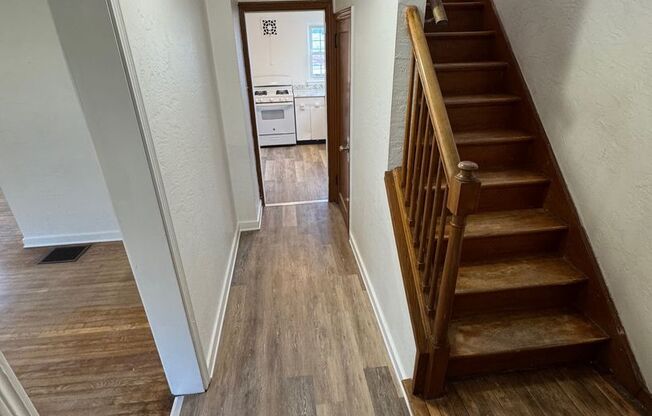 3 beds, 1 bath, $1,200