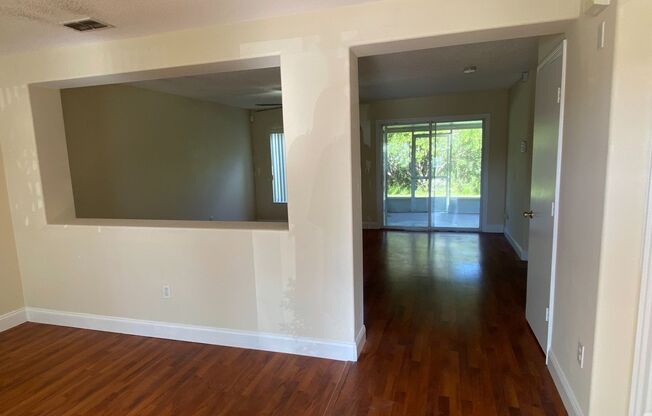 Adorable 3 bedroom / 2.5 bath town home with newly remodeled kitchen!