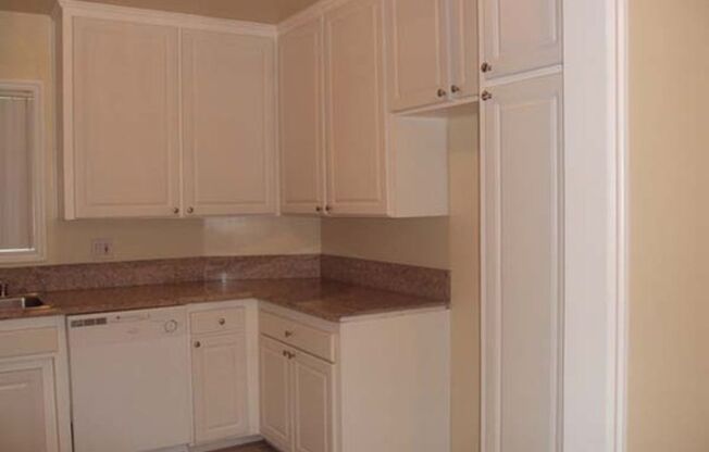 1 bed, 1 bath, 652 sqft, $1,900, Unit Apt 18