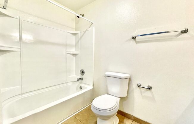 2 beds, 2 baths, $2,895, Unit 242-A