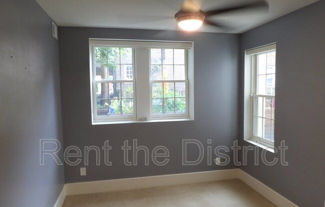 2926 Porter St NW Unit 203