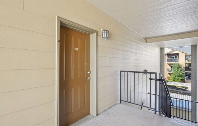 2 beds, 2 baths, 1,008 sqft, $1,645, Unit 103