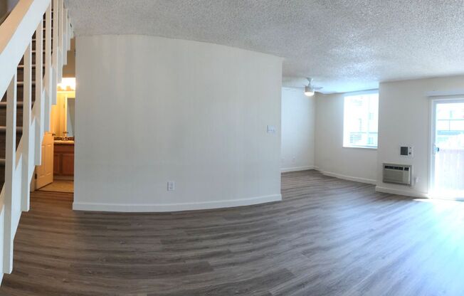 2 beds, 1.5 baths, 1,004 sqft, $2,640, Unit 92