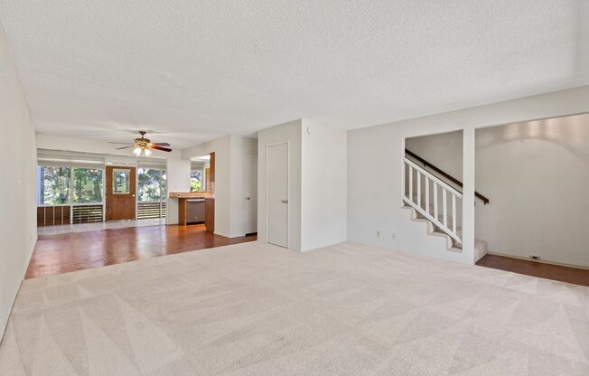 Pet Friendly Pearl City Townhouse with A/C