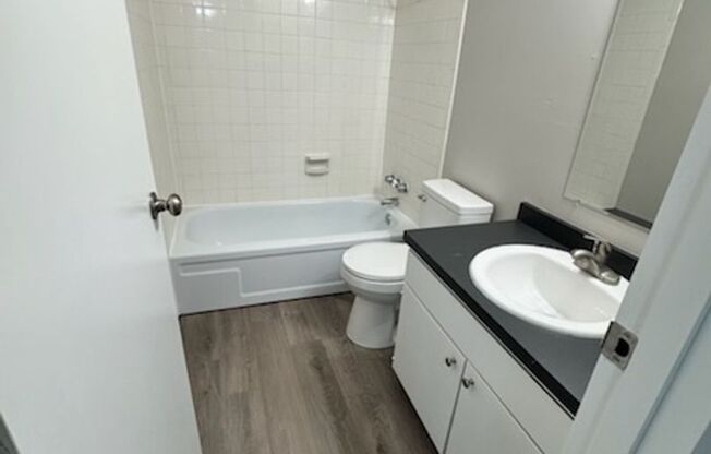 2 beds, 2 baths, 1,092 sqft, $1,175, Unit 3451 B203