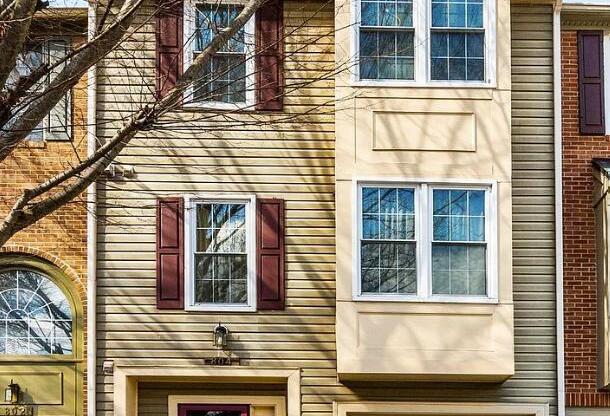 804 PLEASANT HL LN