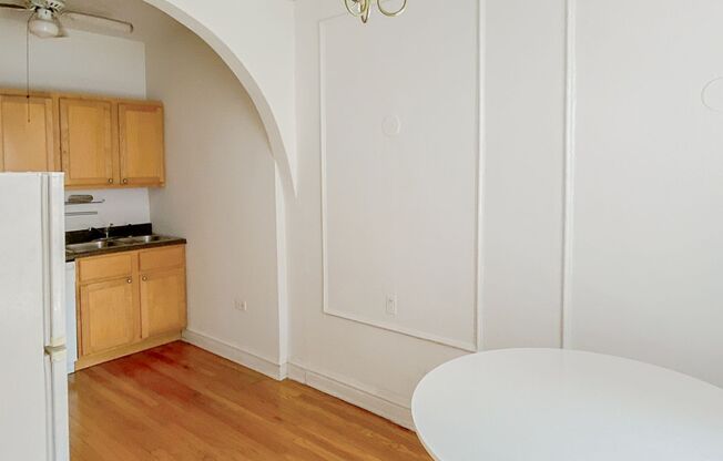 Studio, 1 bath, 437 sqft, $1,695, Unit 432-211