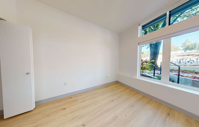 1 bed, 1 bath, 584 sqft, $1,950, Unit 102