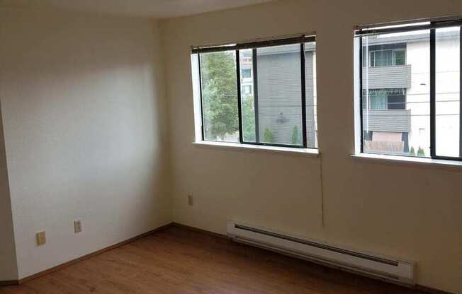 1 bed, 1 bath, 609 sqft, $1,425, Unit 302