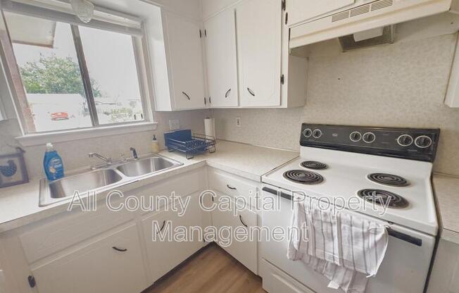 1408 HAMMOND DR