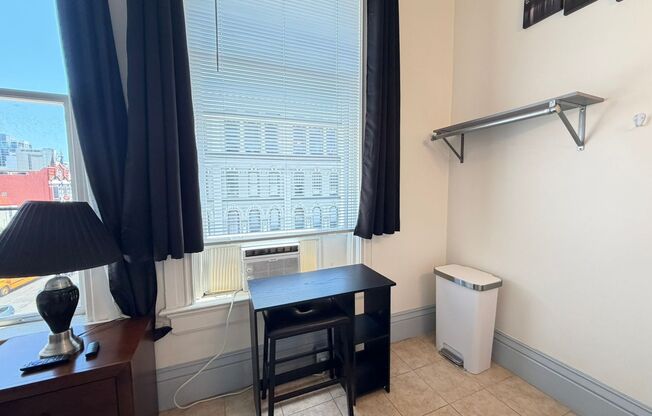 Studio, 1 bath, $1,195, Unit 44