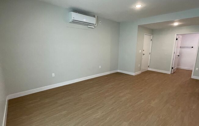 2 beds, 2 baths, 895 sqft, $3,398, Unit 100