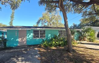 Nice 1 bed/ 1 bath near Downtown Sarasota Available Now!
