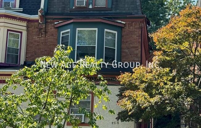 4718 CEDAR AVE