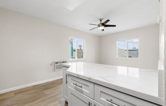 1 bed, 1 bath, 403 sqft, $2,545, Unit Unit 11