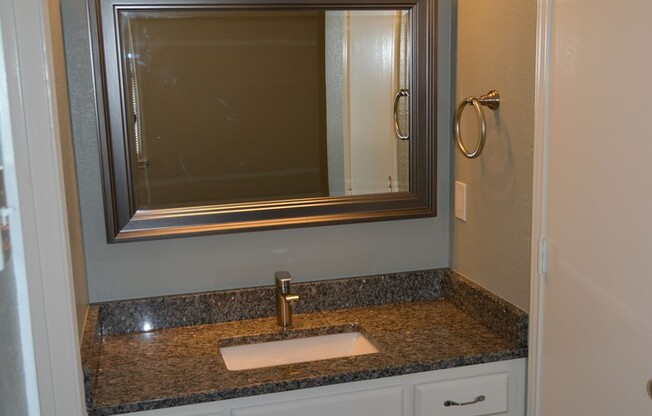 Great Updated Home Close to I20