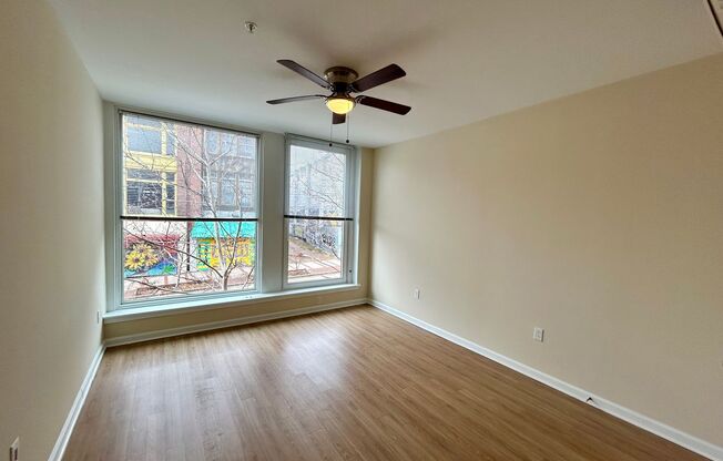 2 beds, 1 bath, 1,013 sqft, $1,499, Unit 411 Unit 201